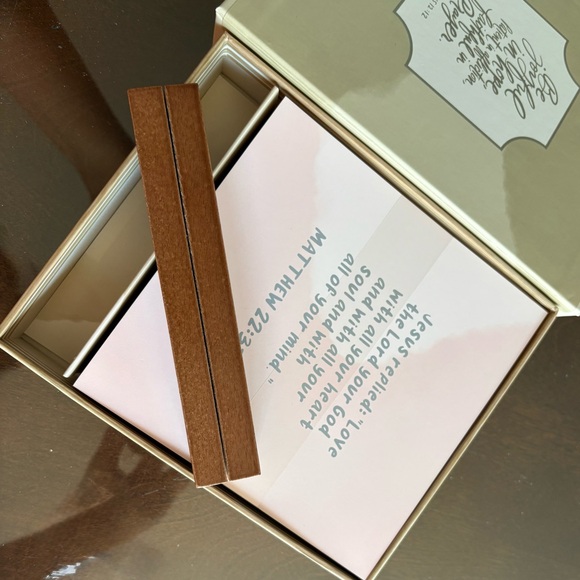 A Hug From God Scripture Cards - Picture 3 of 5